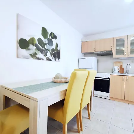 Apartamento By Lux Split